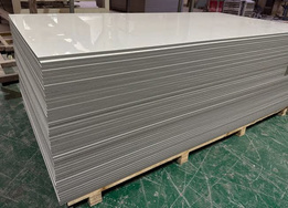 Contoh pengerjaan Strong Board: dilaminasi